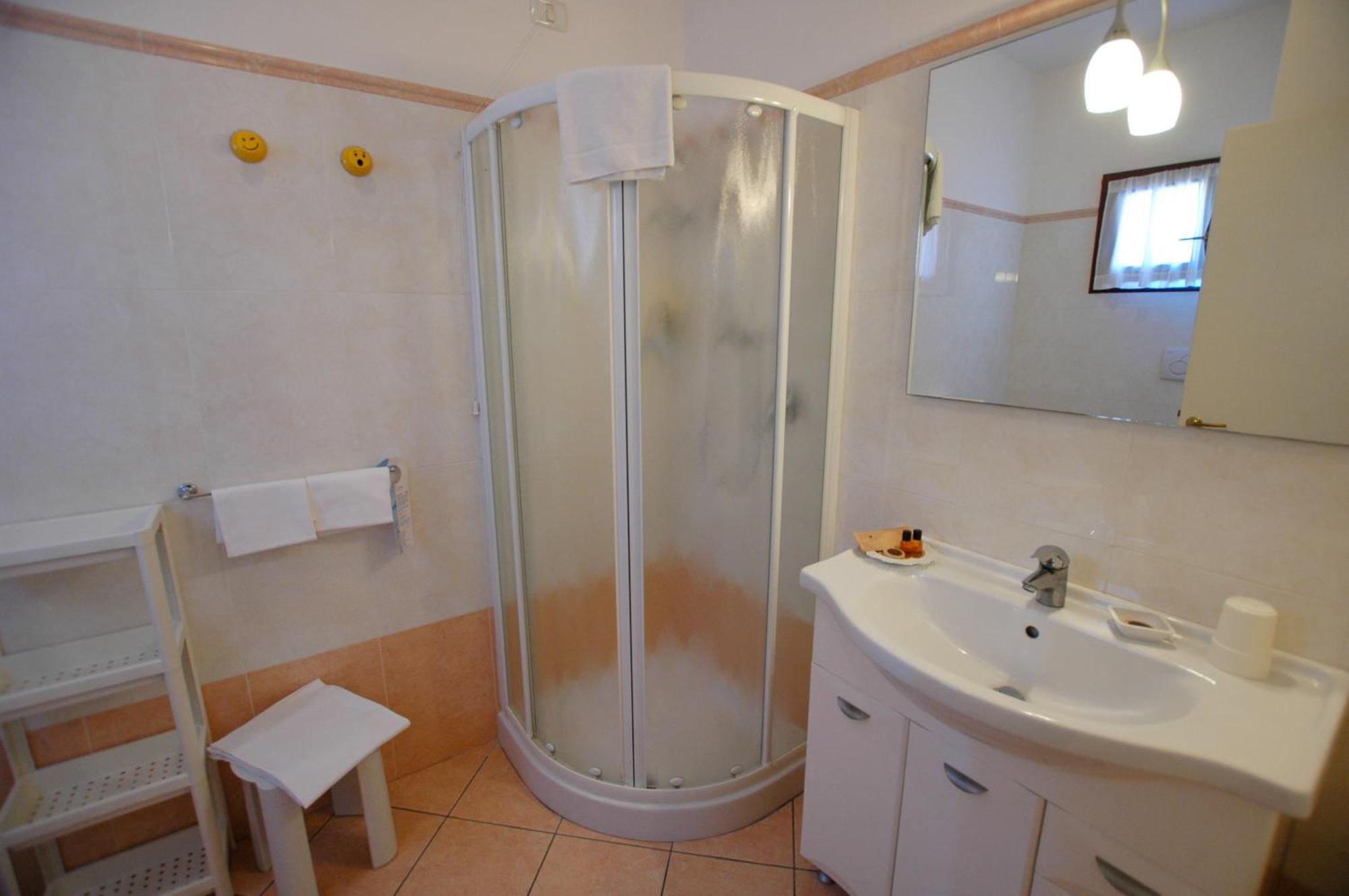 Hotel Mistral مارينا دي كامبو الغرفة الصورة