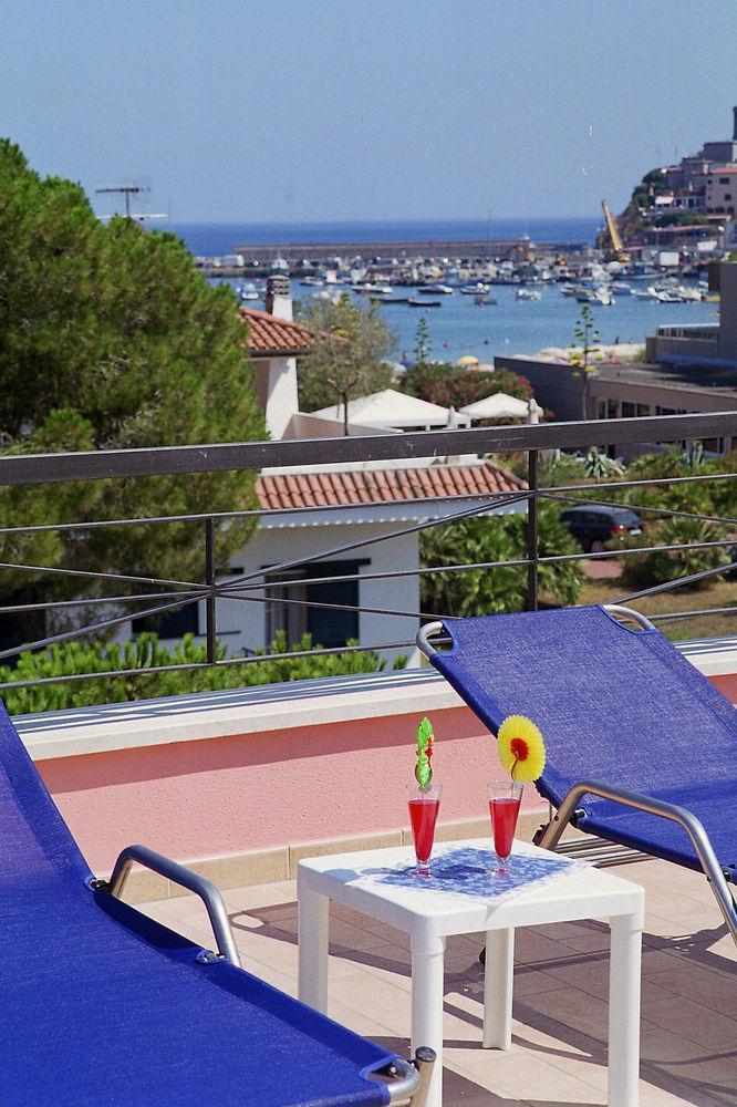 Hotel Mistral مارينا دي كامبو المظهر الخارجي الصورة